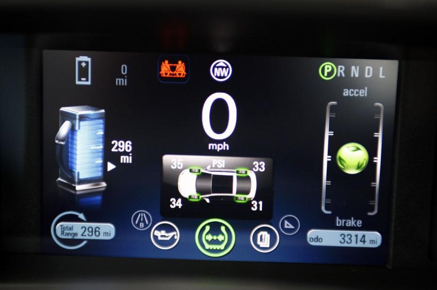  Chevrolet Volt 2011 года  (фото 207 из 356)